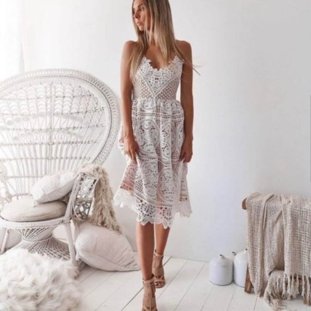 FLASH SALE! White Crochet Lace Beach Wedding Party Dress - Picture 4 of 10
